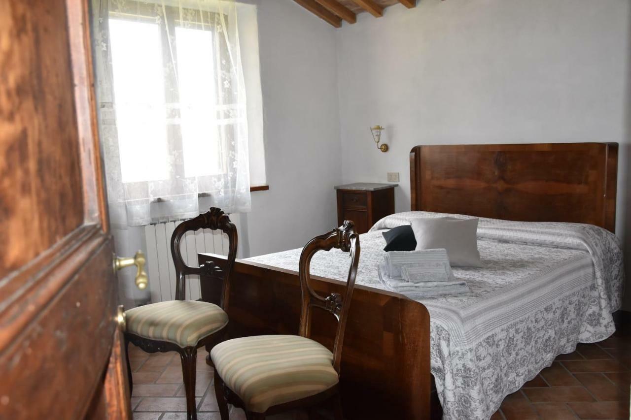 Casa Vacanze Porta Vecchia Montalcino Exterior foto